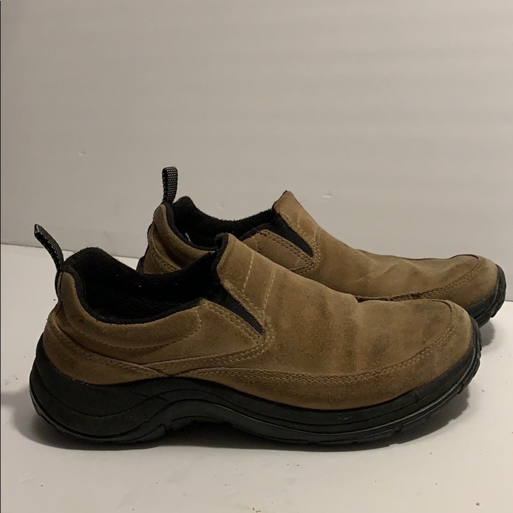 L.L.Bean brown leather athletic shoes 7.5